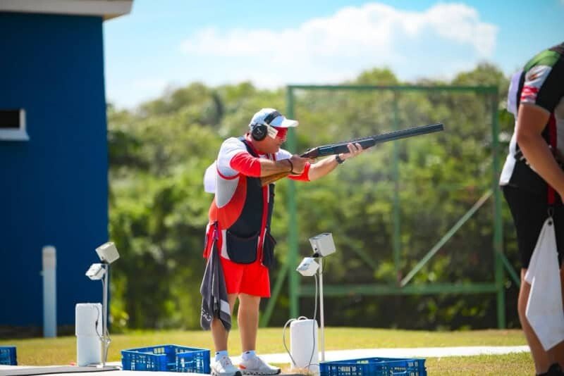 Lorenzo logra bronce en trap y el resultado vuelve a poner bajo lupa el relato de Santo Domingo 2026