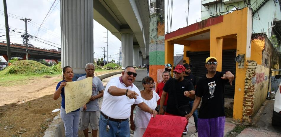 A tres años de espera, afectados por la Línea 2C del Metro denuncian promesas incumplidas y exigen pagos
