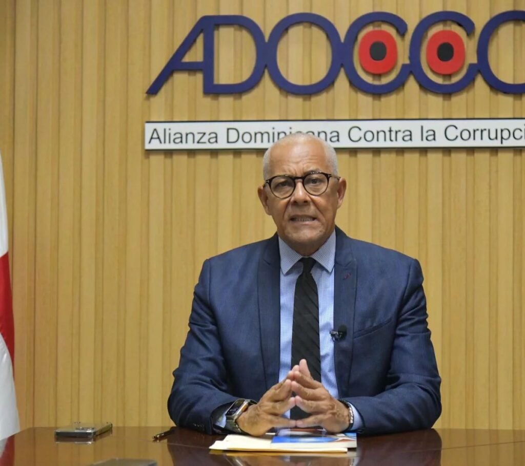 Adocco cuestiona el alza aprobada por el Consejo del Poder Judicial y cita la Constitución