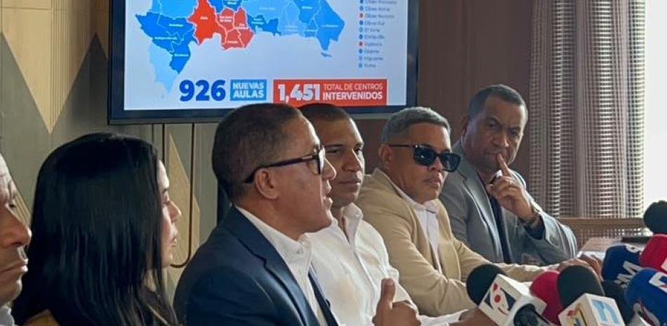 A menos de 20 días del año escolar, el Gobierno reporta 926 aulas entregadas de una meta de 1,500