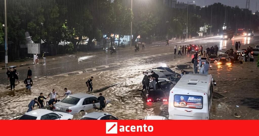 Lluvias desbordan el Guaire y dejan inundaciones, cierres y un vehículo volcado en Caracas