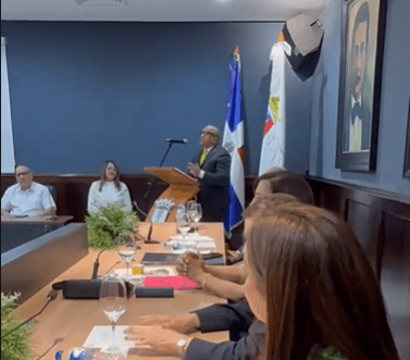 La Vega distingue a Ferreira Veras y Guzmán Chomali y vuelve sobre la evaluación de la gestión policial