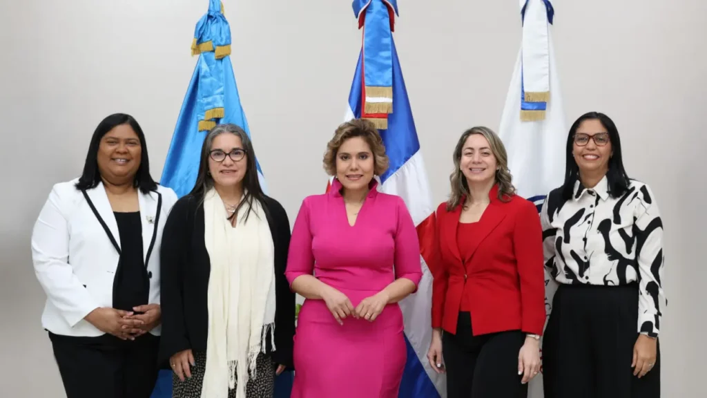 ProCompetencia inicia trámite de sello de igualdad mientras persisten brechas que la propia institución documentó