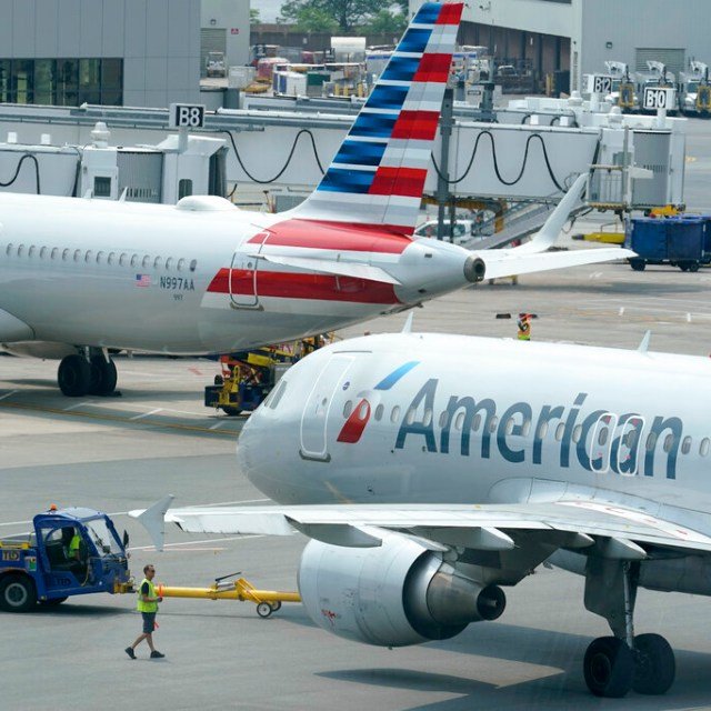 Portátil se incendia en vuelo de American Airlines y deja pasajeros con quemaduras; la FAA investiga