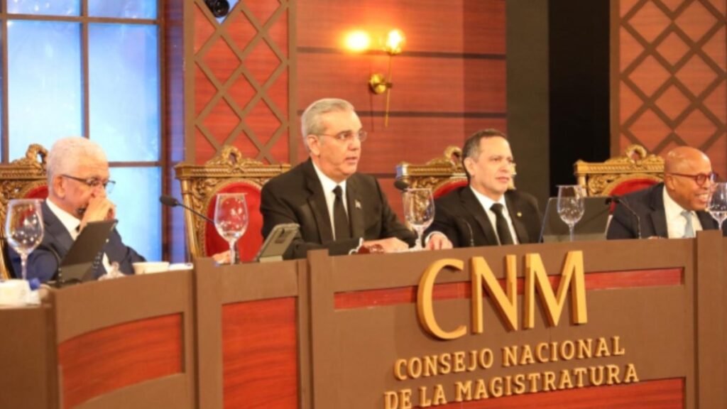Bajo la presidencia de Abinader, el CNM abre evaluación de siete jueces en medio de exigencias de vigilancia