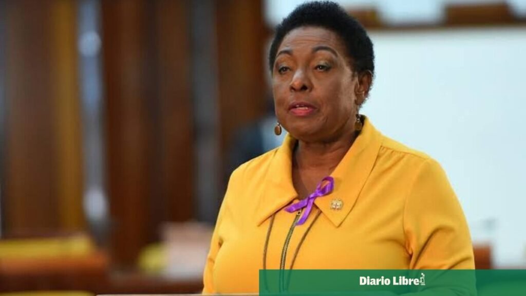 Jamaica pedirá a Carlos III que eleve al Consejo Privado tres հարցiones sobre la esclavitud y la responsabilidad británica