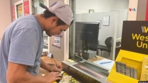 Remesas en la región marcan un récord y amplían la dependencia de millones de hogares