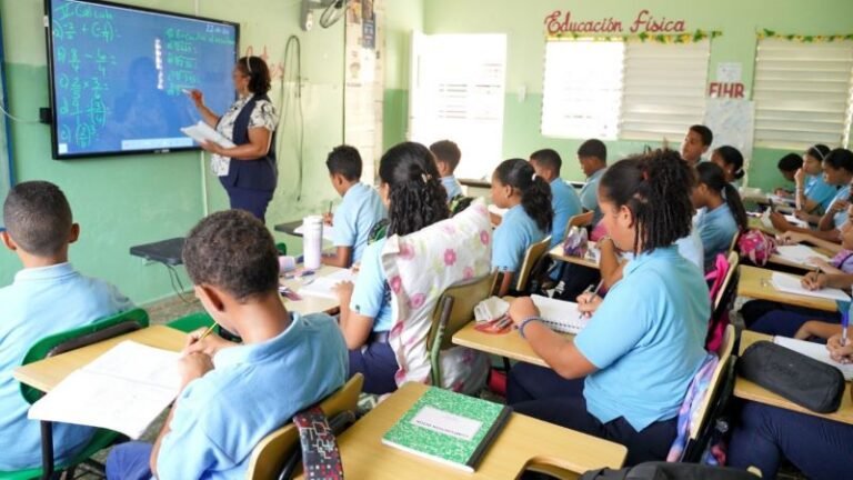 RD sigue rezagada en PISA 2025 pese a mejoras parciales