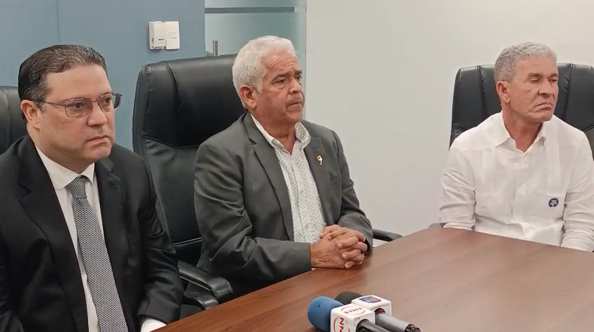 Anadegas mantiene pagos; con tarjeta mientras sigue sin cerrarse una salida al conflicto por comisiones