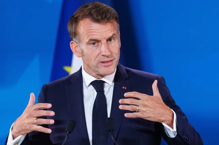 Macron eleva la alerta tras atribución a Rusia de sabotaje en Estonia