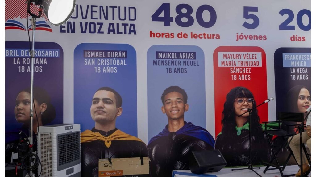 RD pone a cinco jóvenes a leer 20 días para recuperar un récord Guinness