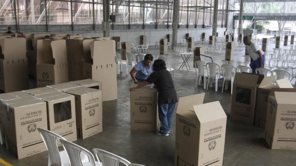 La oclotiranía y la advertencia sobre un poder que conserva formas democráticas