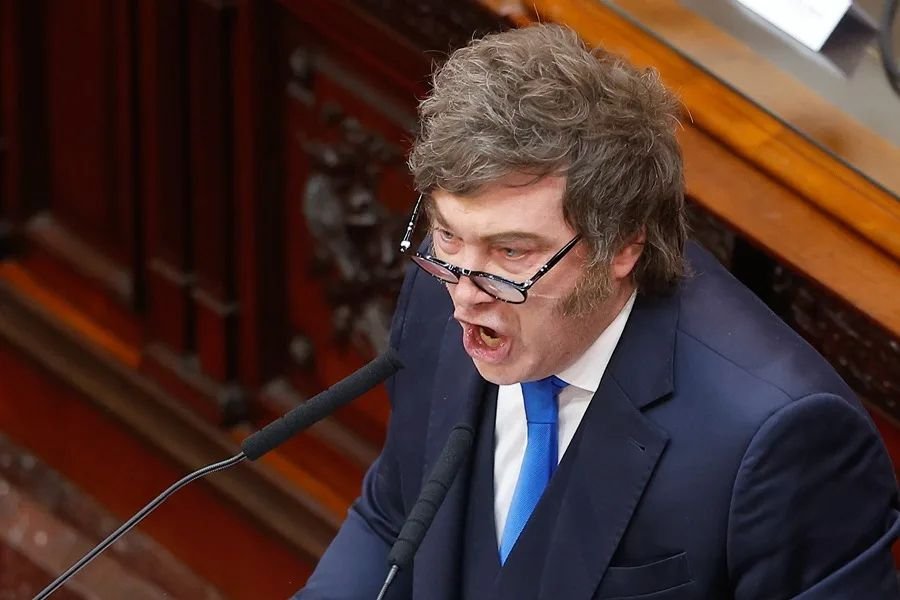 Milei enlaza inversiones, Defensa y el reclamo por Malvinas en Misiones