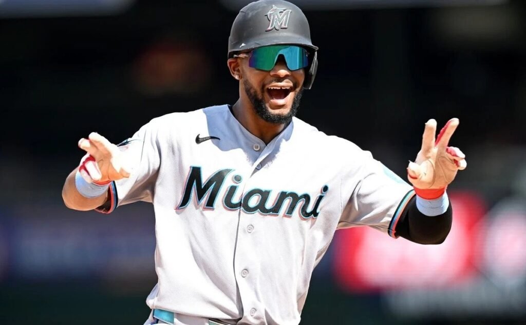 Los Marlins siguen en la pelea impulsados por el aporte dominicano