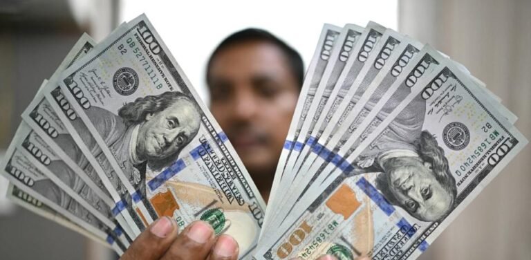 Remesas suben a US$8,432.7 millones, pero el dato vuelve a exponer la dependencia externa de la economía