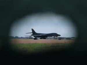 Cinco detenidos cerca de RAF Fairford reavivan dudas sobre la respuesta de seguridad